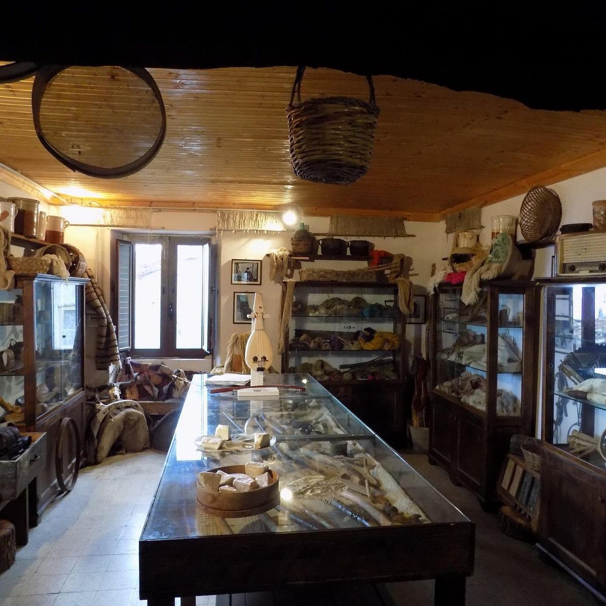 Museo Etnografico Anzel Bogasari Merianù - Amici Di Gallicianò Casa Giufà